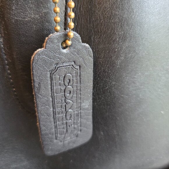 EUC & HTF Vintage Coach Skinny Flight Bag (#9706) in Black - Picture 4 of 13